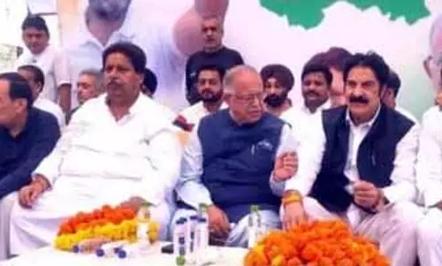 राजनीतिक बयान, Karra ने मोदी से इस्तीफे की मांग की