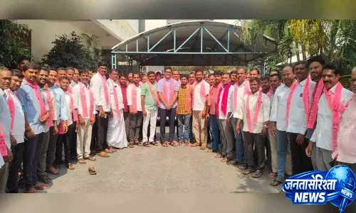 बढ़ते पलायन के बीच कांग्रेस नेताओं का BRS में शामिल होना जारी बढ़ते पलायन के बीच कांग्रेस नेताओं का BRS में शामिल होना जारी