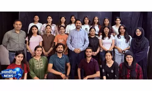 Natarang ने थिएटर के क्षेत्र में प्रशिक्षण का नया आयाम पेश किया Natarang ने थिएटर के क्षेत्र में प्रशिक्षण का नया आयाम पेश किया