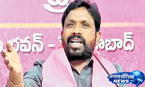 केसीआर सभा का मतलब है.. रेवंत की कमर कांपेगी: Errolla Srinivas केसीआर सभा का मतलब है.. रेवंत की कमर कांपेगी: Errolla Srinivas