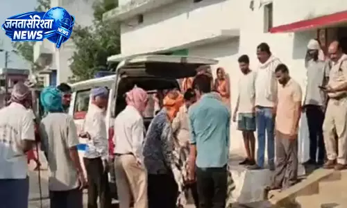 रायपुर : घर में जिंदा जल रही थी महिला, दौड़े पड़ोसी