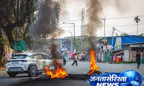 उखरुल में दो नागरिकों की मौत के बाद तनाव बरकरार, उग्रवादियों की तलाश जारी उखरुल में दो नागरिकों की मौत के बाद तनाव बरकरार, उग्रवादियों की तलाश जारी