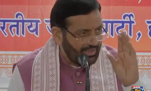हरियाणा के CM ने की महिला आरक्षण पर कांग्रेस के विरोध की कड़ी आलोचना हरियाणा के CM ने की महिला आरक्षण पर कांग्रेस के विरोध की कड़ी आलोचना