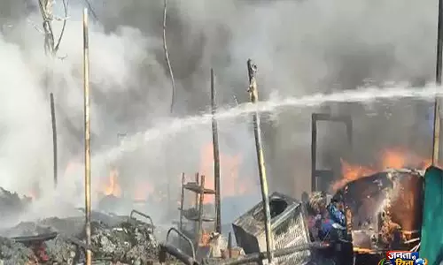 J-K: अधिकारियों ने सुरक्षा बढ़ाने के लिए पहलगाम में QR कोड-आधारित प्रणाली शुरू की J-K: अधिकारियों ने सुरक्षा बढ़ाने के लिए पहलगाम में QR कोड-आधारित प्रणाली शुरू की