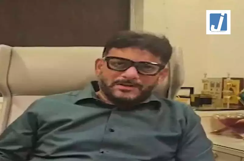 वारिस पठान का सोशल मीडिया अकाउंट हैक, निजी तस्वीरें वायरल करने की धमकी वारिस पठान का सोशल मीडिया अकाउंट हैक, निजी तस्वीरें वायरल करने की धमकी