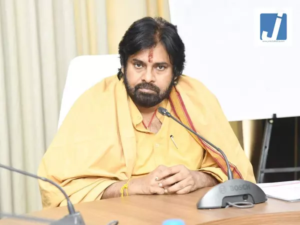 आंध्र प्रदेश के उपमुख्यमंत्री पवन कल्याण अस्पताल में भर्ती, प्रधानमंत्री मोदी ने फोन कर पूछा हालचाल आंध्र प्रदेश के उपमुख्यमंत्री पवन कल्याण अस्पताल में भर्ती, प्रधानमंत्री मोदी ने फोन कर पूछा हालचाल