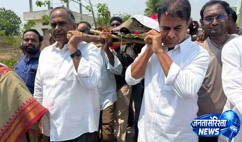 KTR ने तेलंगाना सत्तेम्मा के राज्य के लिए संघर्ष का सम्मान किया, युवाओं को प्रेरित किया KTR ने तेलंगाना सत्तेम्मा के राज्य के लिए संघर्ष का सम्मान किया, युवाओं को प्रेरित किया