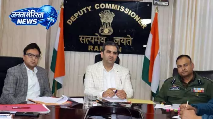 नशा मुक्त समाज हेतु Ramban में अधिकारियों का नागरिकों से संवाद नशा मुक्त समाज हेतु Ramban में अधिकारियों का नागरिकों से संवाद