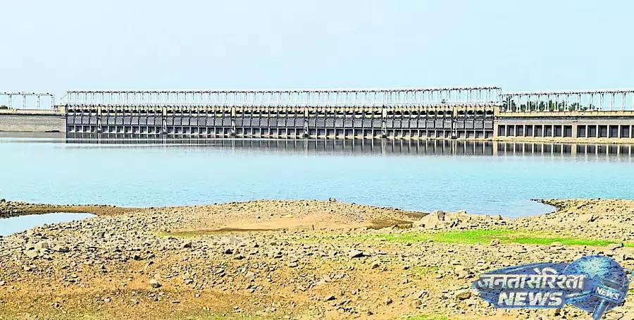 Karnataka : केआरएस का जलस्तर 100 फीट गिरा Karnataka : केआरएस का जलस्तर 100 फीट गिरा