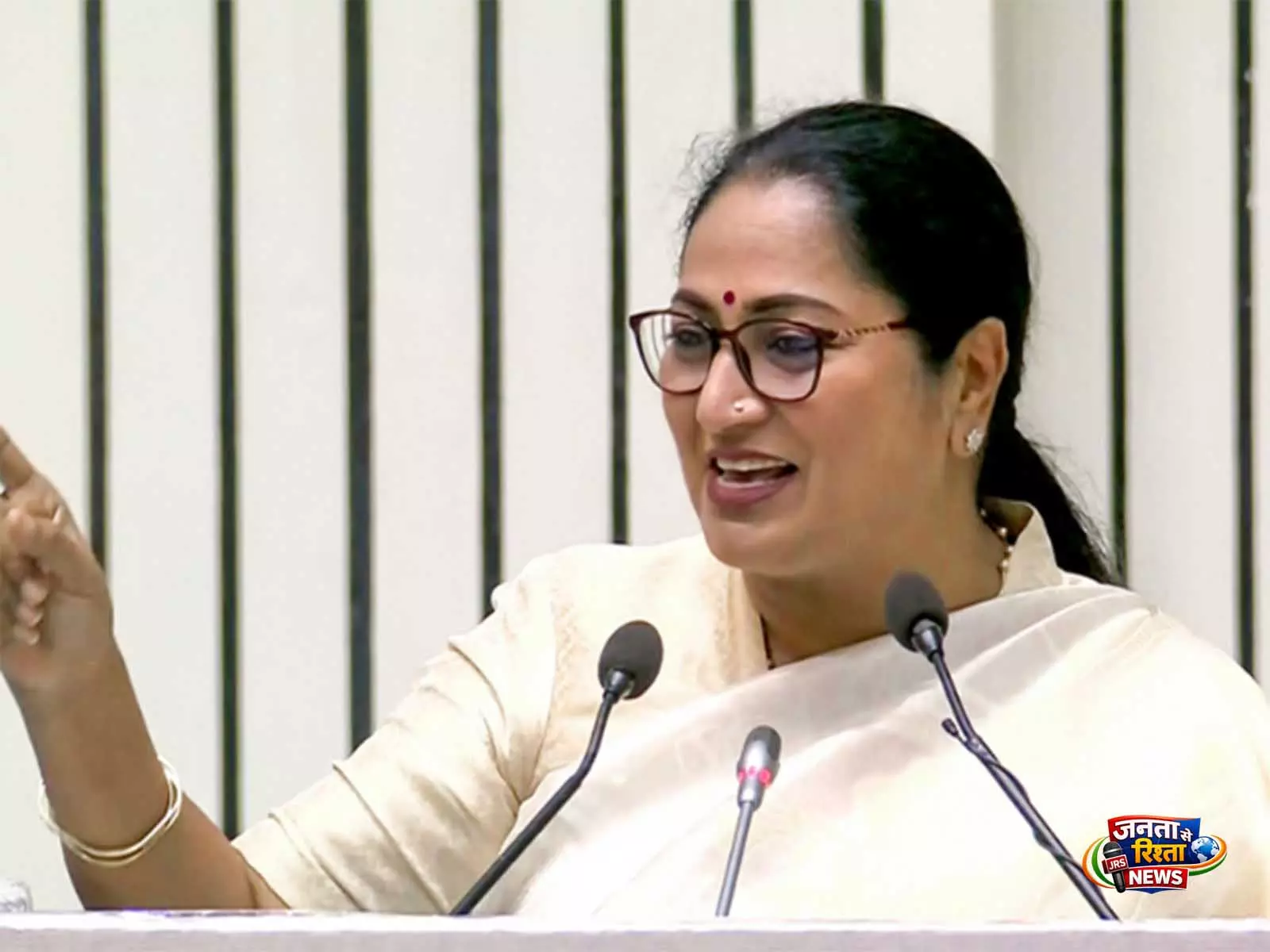 डिज़ाइन, अनुसंधान और उद्योग को एकीकृत बढ़ावा मिलेगा: सेमीकंडक्टर नीति पर दिल्ली के CM डिज़ाइन, अनुसंधान और उद्योग को एकीकृत बढ़ावा मिलेगा: सेमीकंडक्टर नीति पर दिल्ली के CM