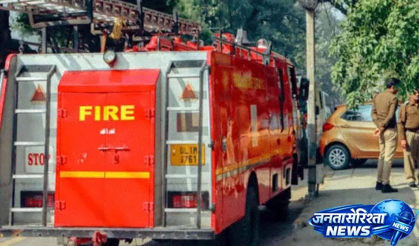 Tamil Nadu: विरुद्धनगर में पटाखा फैक्ट्री में विस्फोट से 17 की मौत Tamil Nadu: विरुद्धनगर में पटाखा फैक्ट्री में विस्फोट से 17 की मौत
