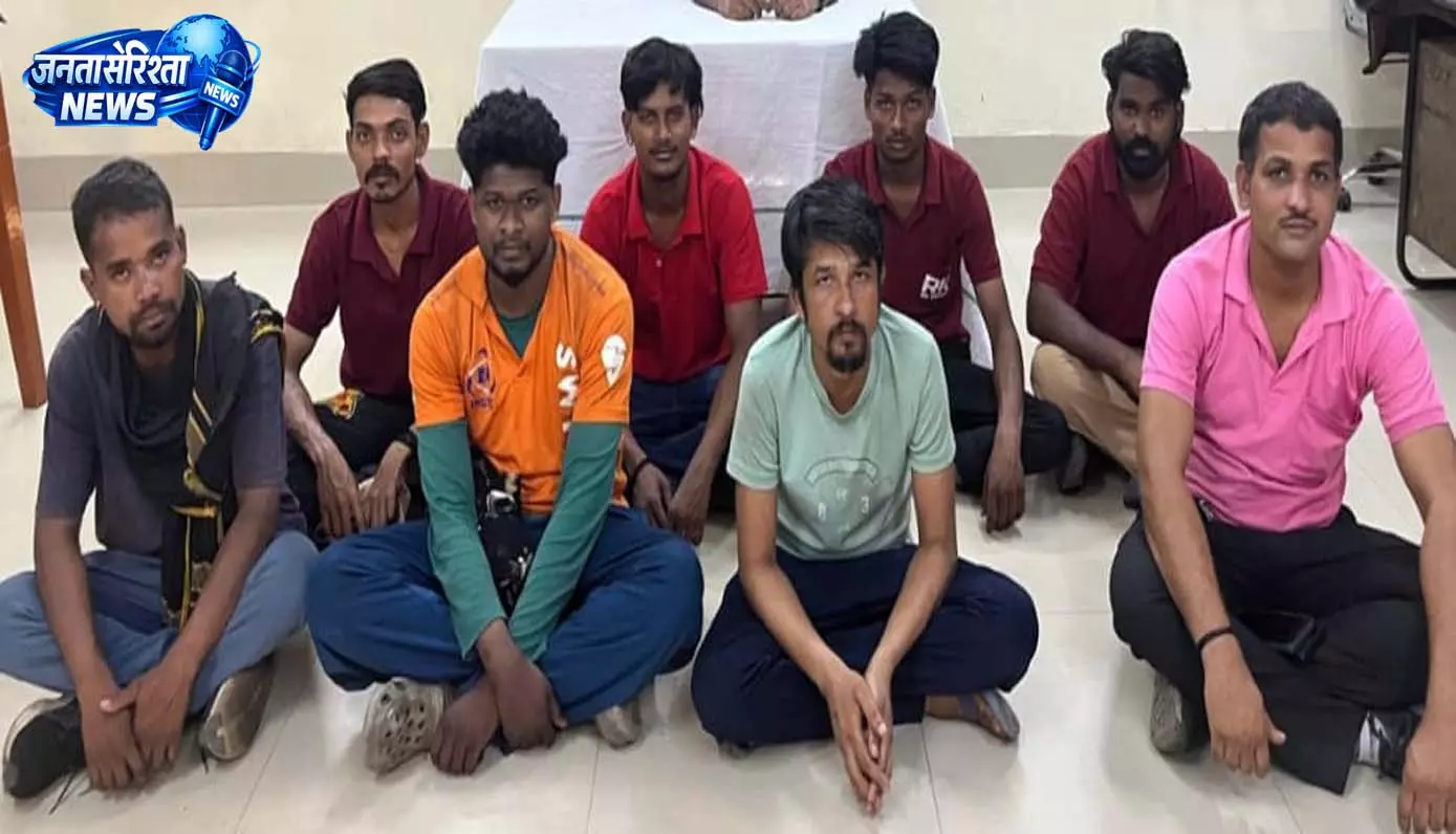 रेल मंडल में अनियमित यात्रियों एवं अनाधिकृत वेंडिंग के खिलाफ वाणिज्य विभाग का दुर्ग स्टेशन पर अभियान रेल मंडल में अनियमित यात्रियों एवं अनाधिकृत वेंडिंग के खिलाफ वाणिज्य विभाग का दुर्ग स्टेशन पर अभियान