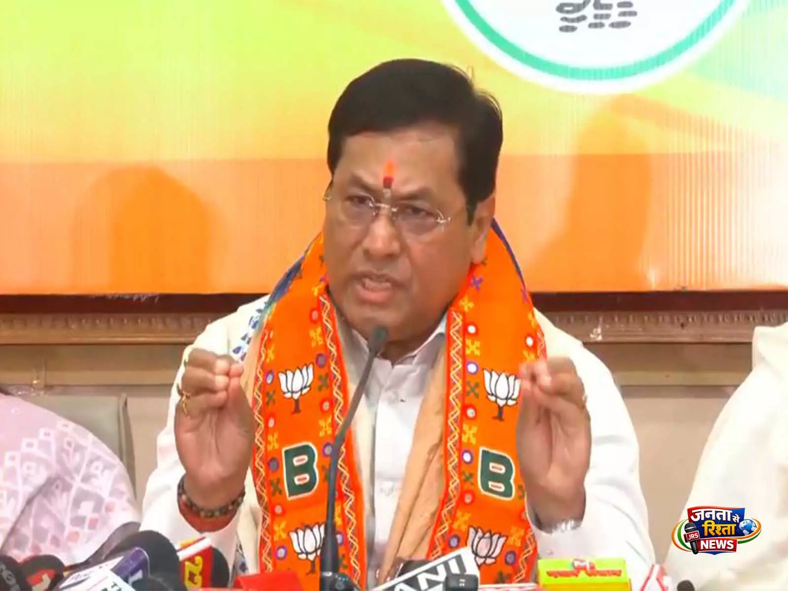 Sonowal ने कांग्रेस और सहयोगियों पर साधा निशाना Sonowal ने कांग्रेस और सहयोगियों पर साधा निशाना