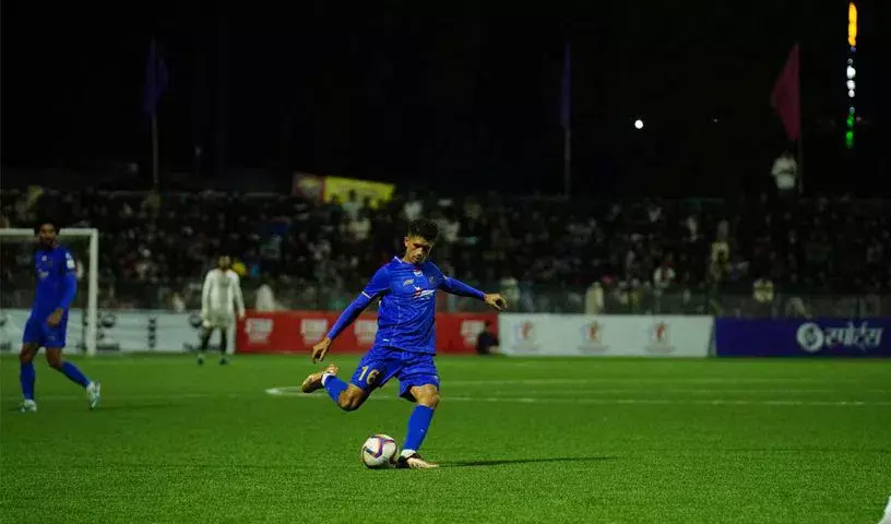 श्रीनिधि डेक्कन FC को फेज 1 के फाइनल में रियल कश्मीर FC से 2-0 से हार का सामना करना पड़ा श्रीनिधि डेक्कन FC को फेज 1 के फाइनल में रियल कश्मीर FC से 2-0 से हार का सामना करना पड़ा