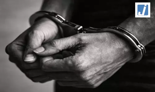 रैली में तोड़फोड़, पथराव और आगजनी करने वाले 21 उपद्रवी गिरफ्तार रैली में तोड़फोड़, पथराव और आगजनी करने वाले 21 उपद्रवी गिरफ्तार