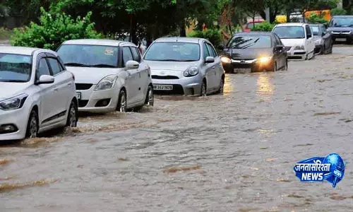 Gurugram में 159 वॉटरलॉगिंग हॉटस्पॉट चिन्हित, हरियाणा ने ‘ज़ीरो फ्लड’ प्लान शुरू किया Gurugram में 159 वॉटरलॉगिंग हॉटस्पॉट चिन्हित, हरियाणा ने ‘ज़ीरो फ्लड’ प्लान शुरू किया