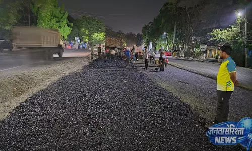 इंदौर में BRTS कॉरिडोर हटाने का काम पूरा, AB रोड पर ट्रैफिक व्यवस्था में सुधार की उम्मीद इंदौर में BRTS कॉरिडोर हटाने का काम पूरा, AB रोड पर ट्रैफिक व्यवस्था में सुधार की उम्मीद