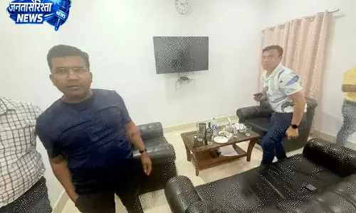 अफसरों का ग्रुप सरकारी गेस्ट हाउस में कर रहे थे शराब पार्टी, मंत्री ने एसपी को मिलाया फोन, हड़कंप