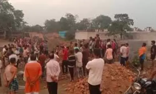Asansol: ECL रिजर्वर की दीवार ढही, मचा हड़कंप Asansol: ECL रिजर्वर की दीवार ढही, मचा हड़कंप