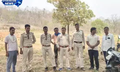 डिप्टी रेंजर और वन रक्षक ने भागकर बचाई जान, मारने के लिए दौड़े अतिक्रमणकारी डिप्टी रेंजर और वन रक्षक ने भागकर बचाई जान, मारने के लिए दौड़े अतिक्रमणकारी