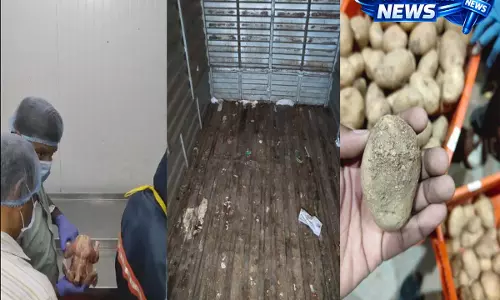 Kompally बिग बास्केट गोदाम में मिली मकड़ी के जाले और कबूतर की बीट Kompally बिग बास्केट गोदाम में मिली मकड़ी के जाले और कबूतर की बीट