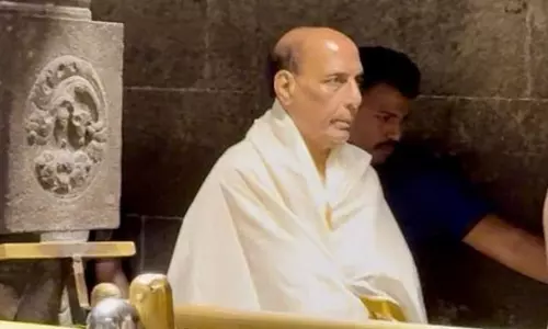 तिरुचेंदूर के सुब्रमण्य स्वामी मंदिर पहुंचे रक्षा मंत्री राजनाथ सिंह, कहा- दिव्य ऊर्जा से धन्य हुआ मन
