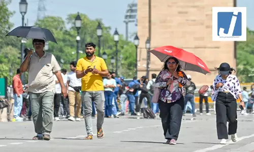 एनसीआर में पारा 40 डिग्री सेल्सियस के पार, दो दिन बाद हीट वेव का येलो अलर्ट; हवा भी हो रही जहरीली एनसीआर में पारा 40 डिग्री सेल्सियस के पार, दो दिन बाद हीट वेव का येलो अलर्ट; हवा भी हो रही जहरीली