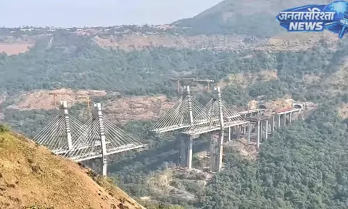 Mumbai-पुणे एक्सप्रेसवे का मिसिंग लिंक लगभग तैयार, 1 मई तक खुलने की संभावना Mumbai-पुणे एक्सप्रेसवे का मिसिंग लिंक लगभग तैयार, 1 मई तक खुलने की संभावना