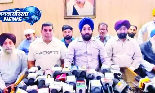 ट्रांसपोर्टरों की मुश्किलें बढ़ीं, AJKTWA ने सरकार पर उठाया आरोप