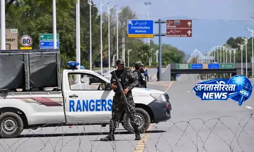 Pakistan ने US-ईरान बातचीत से पहले सुरक्षा बढ़ाई Pakistan ने US-ईरान बातचीत से पहले सुरक्षा बढ़ाई
