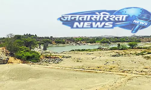 Lack of rain ; वंदमन डैम से पानी निकल रहा Lack of rain ; वंदमन डैम से पानी निकल रहा