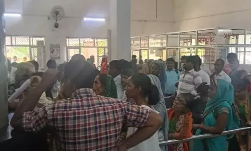Farrukhabad: लोहिया अस्पताल में व्यवस्थाओं पर उठे सवाल Farrukhabad: लोहिया अस्पताल में व्यवस्थाओं पर उठे सवाल