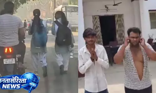 Fatehpur के युवकों को स्कूली छात्राओं को परेशान करने के आरोप में गिरफ्तार किया गया Fatehpur के युवकों को स्कूली छात्राओं को परेशान करने के आरोप में गिरफ्तार किया गया