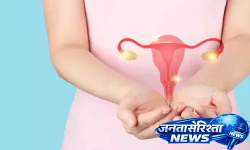 जिन महिलाओं को PCOS है, उन्हें इन लक्षणों पर ध्यान देना चाहिए और डाइट में ये बदलाव करने चाहिए