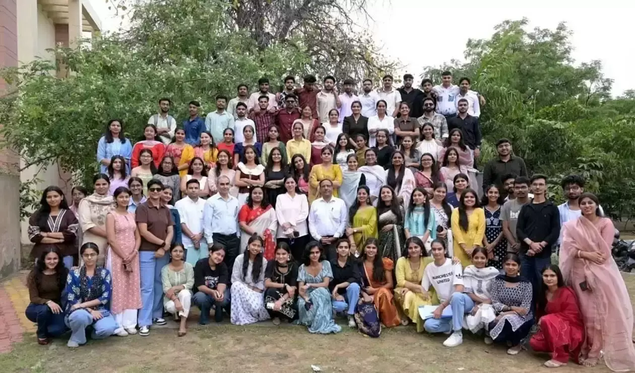 Hisar: छात्रों ने वार्षिक उत्सव में किया शानदार प्रदर्शन Hisar: छात्रों ने वार्षिक उत्सव में किया शानदार प्रदर्शन