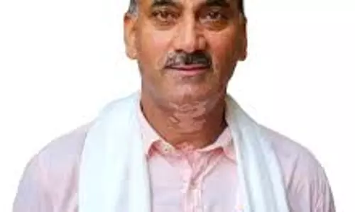 Hamirpur: कांग्रेस और सहयोगियों पर राकेश ठाकुर का हमला
