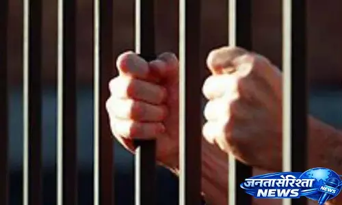 चोरी के मामले में रिमांड पर लिया गया एक चोर police से भाग गया चोरी के मामले में रिमांड पर लिया गया एक चोर police से भाग गया