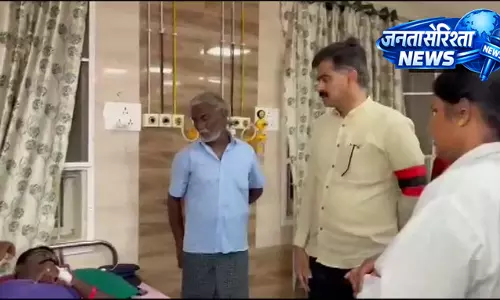 पटाखा फैक्ट्री धमाका: MDMK सांसद दुरई वाइको ने घायलों से अस्पताल में की मुलाकात पटाखा फैक्ट्री धमाका: MDMK सांसद दुरई वाइको ने घायलों से अस्पताल में की मुलाकात