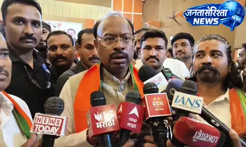 सुप्रिया सुले के बयान पर मंत्री बावनकुले का पलटवार, बोले सुप्रिया सुले के बयान पर मंत्री बावनकुले का पलटवार, बोले