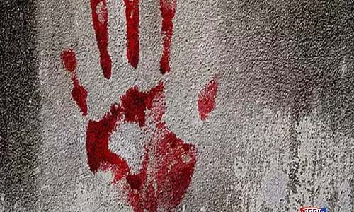 Purnia: 5 साल की बच्ची की बेरहमी से हत्या, अमौर में सनसनी Purnia: 5 साल की बच्ची की बेरहमी से हत्या, अमौर में सनसनी