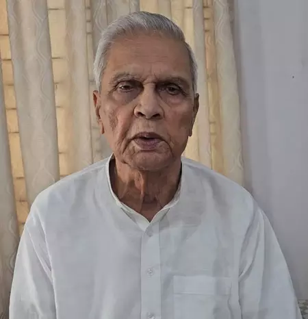 बिजेंद्र यादव का तेजस्वी के परिवारवाद पर तंज, कहा-रिश्तेदारों को पद देना महिला सशक्तीकरण नहीं बिजेंद्र यादव का तेजस्वी के परिवारवाद पर तंज, कहा-रिश्तेदारों को पद देना महिला सशक्तीकरण नहीं