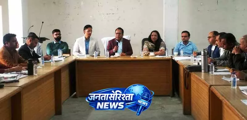 विकास योजनाओं का लाभ सुनिश्चित करने के लिए चंबा CMO ने दिए सख्त निर्देश विकास योजनाओं का लाभ सुनिश्चित करने के लिए चंबा CMO ने दिए सख्त निर्देश