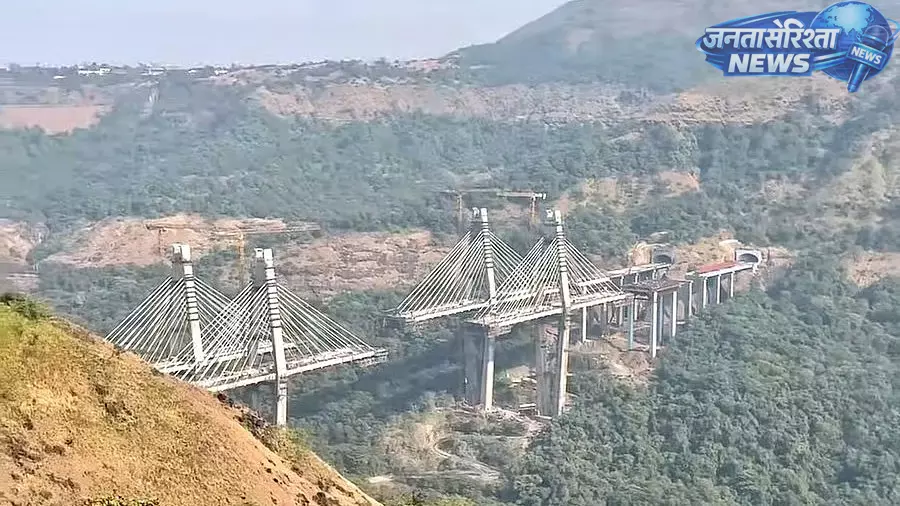 Mumbai-पुणे एक्सप्रेसवे का मिसिंग लिंक लगभग तैयार, 1 मई तक खुलने की संभावना Mumbai-पुणे एक्सप्रेसवे का मिसिंग लिंक लगभग तैयार, 1 मई तक खुलने की संभावना