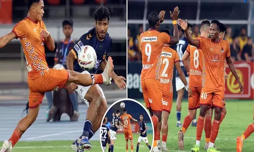 ISL 2025-26: पंजाब FC ने नई दिल्ली के जवाहरलाल नेहरू स्टेडियम में इंटर काशी को 3-0 से हराया ISL 2025-26: पंजाब FC ने नई दिल्ली के जवाहरलाल नेहरू स्टेडियम में इंटर काशी को 3-0 से हराया