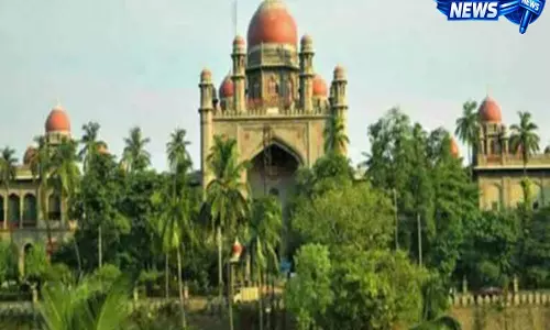 Telangana HC ने ज़मीन अधिग्रहण मामले में मुआवज़े में देरी पर नाराज़गी जताई Telangana HC ने ज़मीन अधिग्रहण मामले में मुआवज़े में देरी पर नाराज़गी जताई