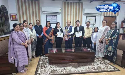 Kurukshetra यूनिवर्सिटी के स्टूडेंट्स को नेशनल मूट कोर्ट अवॉर्ड मिला Kurukshetra यूनिवर्सिटी के स्टूडेंट्स को नेशनल मूट कोर्ट अवॉर्ड मिला