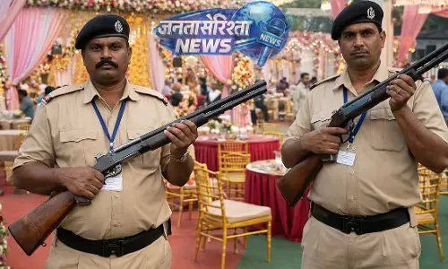 Ghatkopar में शादी स्थल पर लाइसेंसी बंदूक के दुरुपयोग का मामला दर्ज Ghatkopar में शादी स्थल पर लाइसेंसी बंदूक के दुरुपयोग का मामला दर्ज