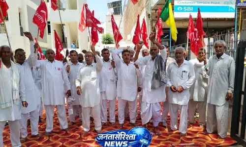 Sirsa और Fatehabad: पेमेंट में देरी के बीच गेहूं खरीद के नए नियमों का विरोध