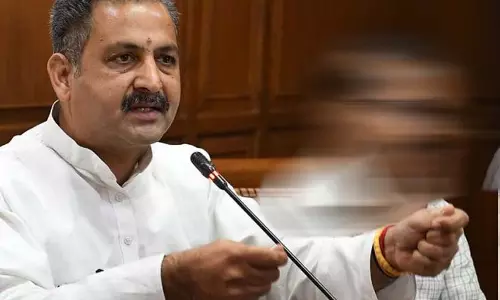 Manasa: महिला आरक्षण मुद्दे पर पूर्व मंत्री ने भाजपा को घेरा Manasa: महिला आरक्षण मुद्दे पर पूर्व मंत्री ने भाजपा को घेरा