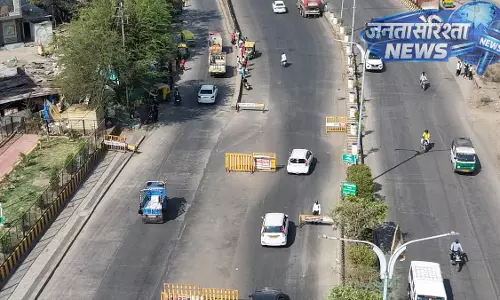 Indore : ट्रैफिक पुलिस की हाई-टेक पहल, शहर में ड्रोन से शुरू हुई हवाई निगरानी Indore : ट्रैफिक पुलिस की हाई-टेक पहल, शहर में ड्रोन से शुरू हुई हवाई निगरानी